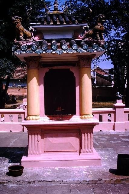 Roadside Buddhist altar Nha Trang